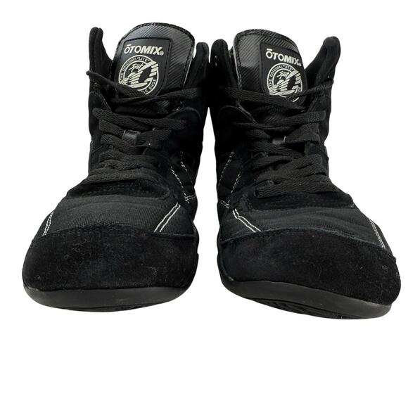 Shoes - Picture 3 of 10